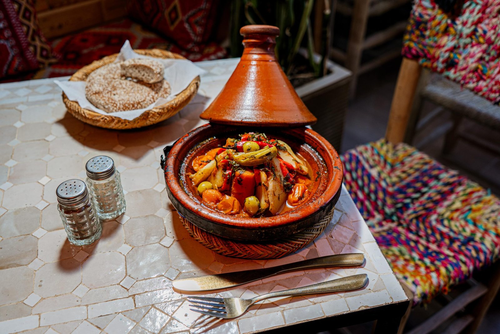 where to eat in Tamraght after surfing